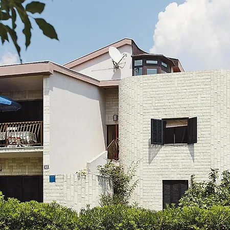 In With Parking Space *