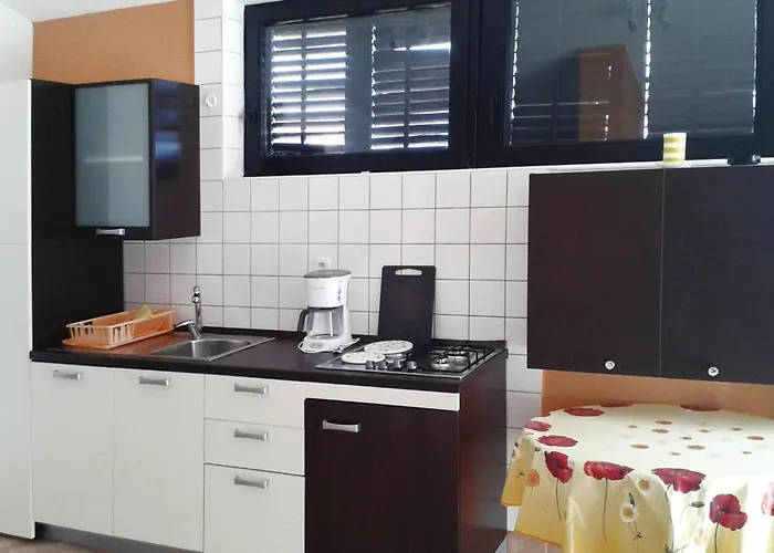 In With Parking Space Apartment *