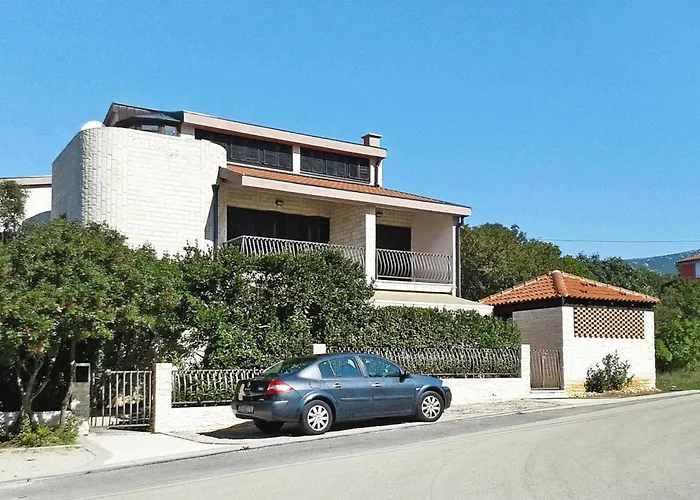 Apartment In With Parking Space Jadranovo